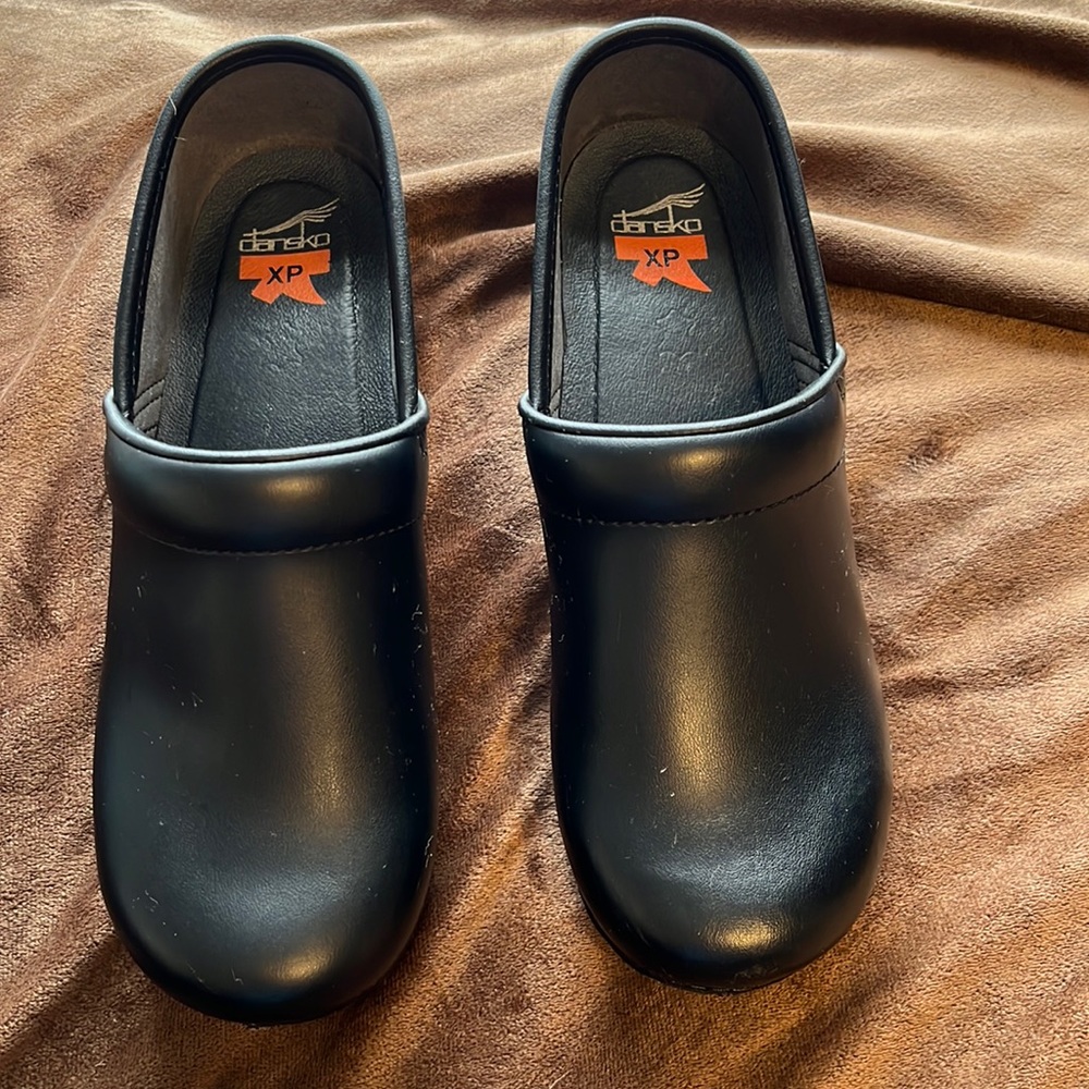 Dansko slip-resistant leather clog